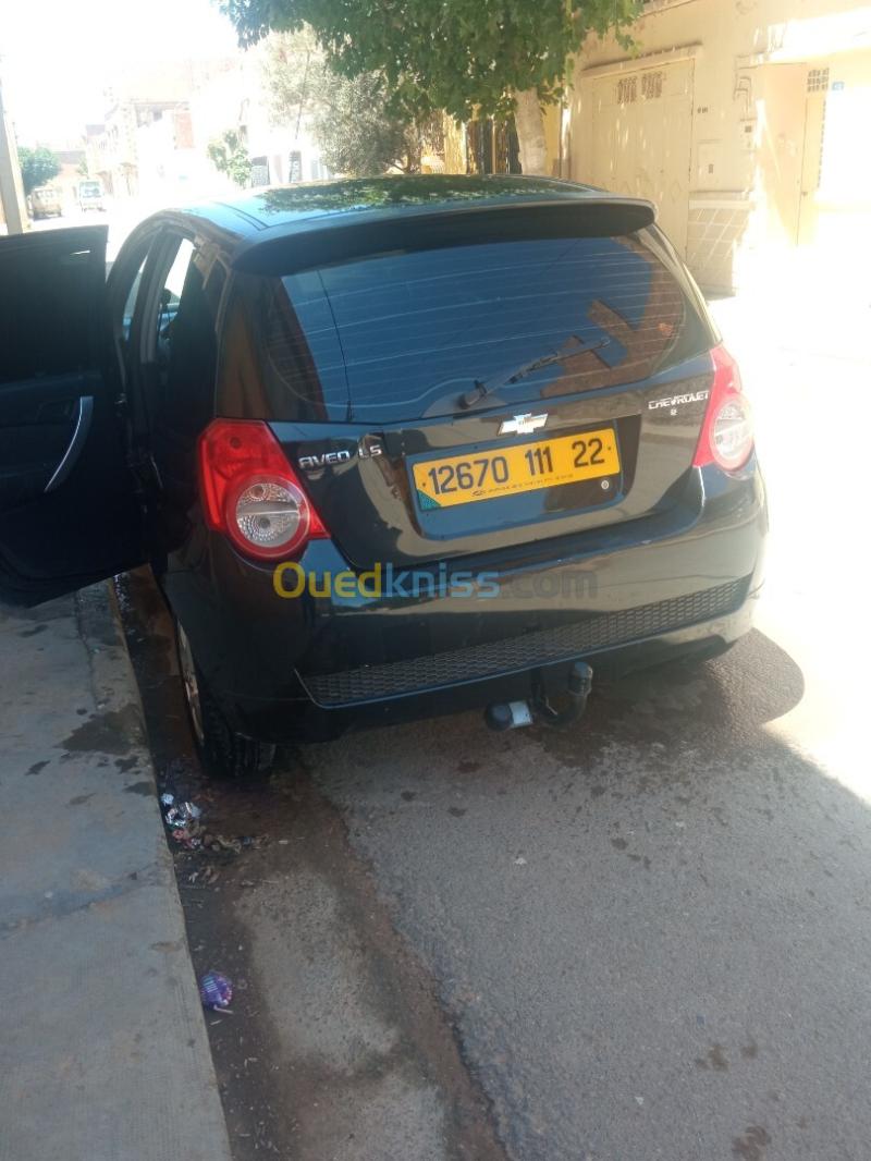 Chevrolet Aveo 5 portes 2011  12