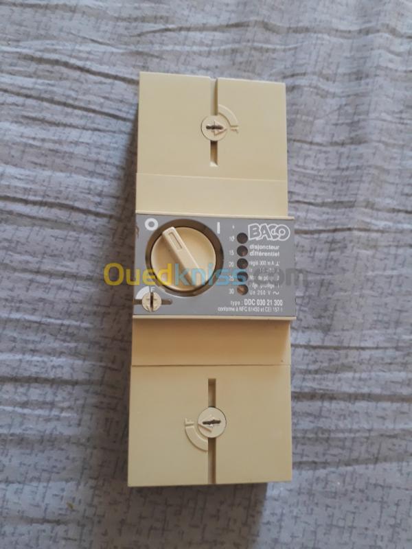  Disjonteur différentiel baco 250v 30A