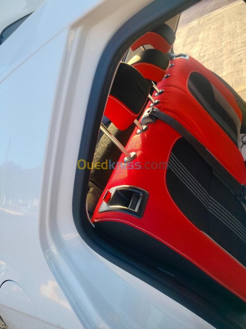 Skoda Fabia 2017 Monte Carlo 6