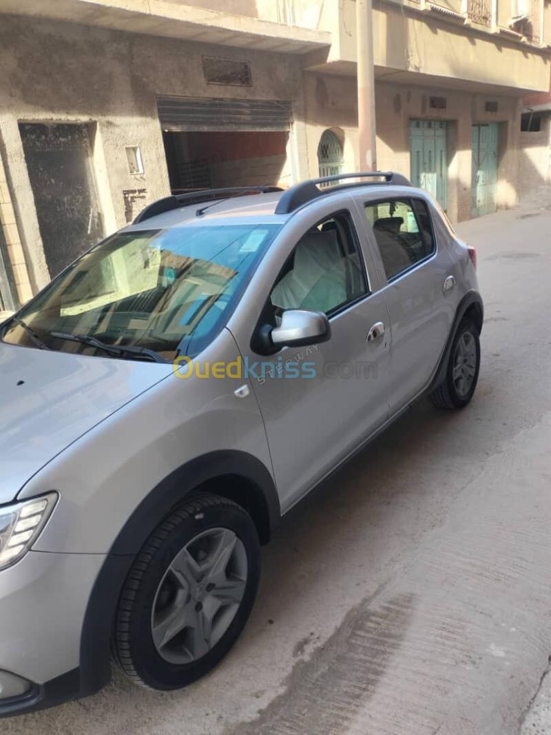 Renault Daciaa 2018 Stepway 6