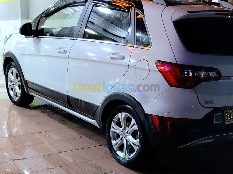 Baic X25 2017 أقبل التبادل 5