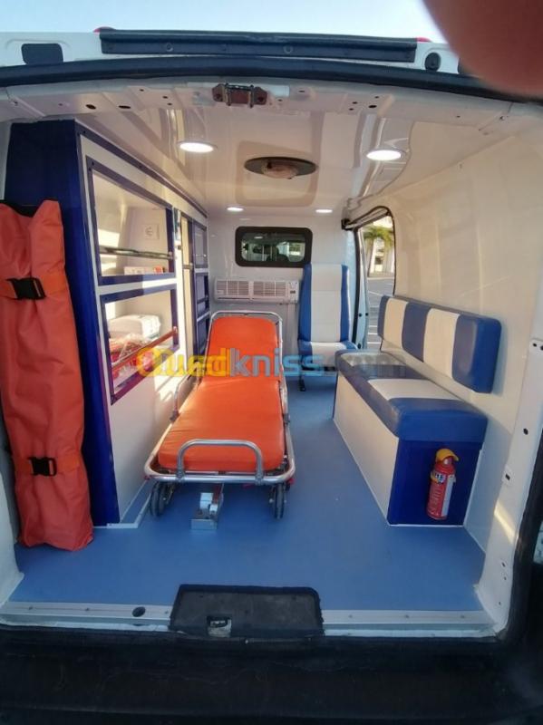 Ambulance privé transport sanitaire خدمات سيارات الاسعاف الخاصة