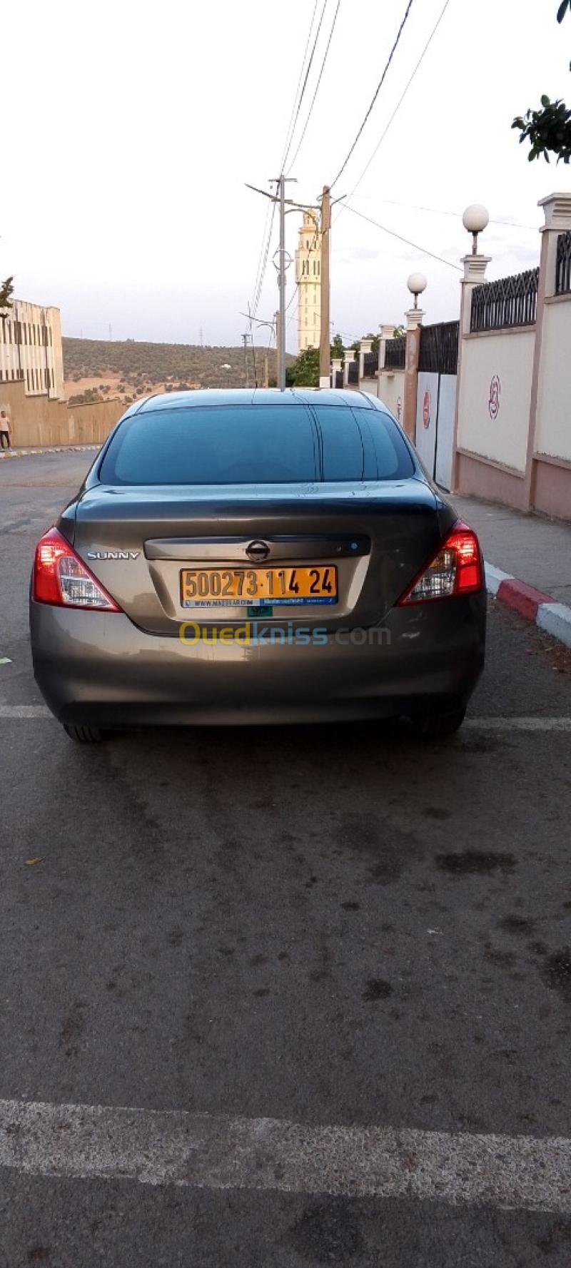 Nissan ساني 2014  6