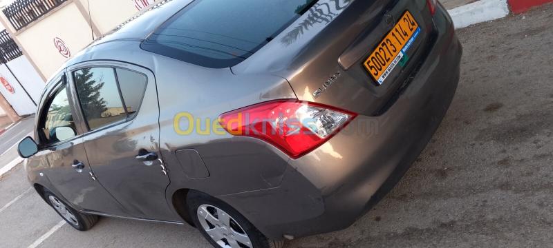 Nissan ساني 2014  2