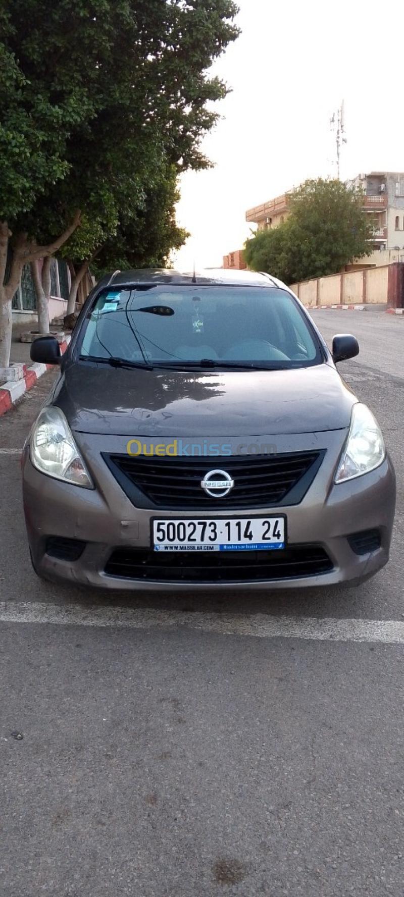 Nissan ساني 2014  5