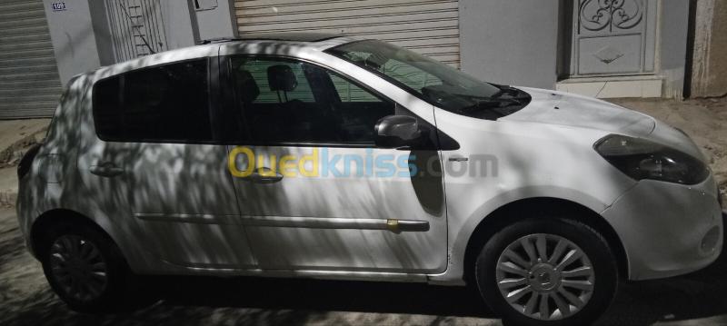 Renault Clio 3 2012 Night and Day 11