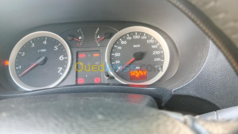 Renault Symbol 2009  9