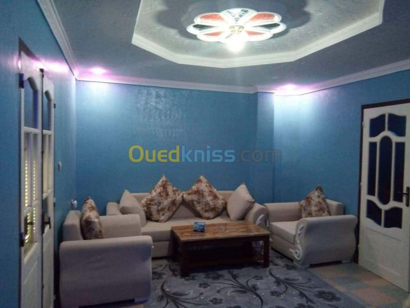 Location Appartement Niveau de villa F3 Skikda Collo 31