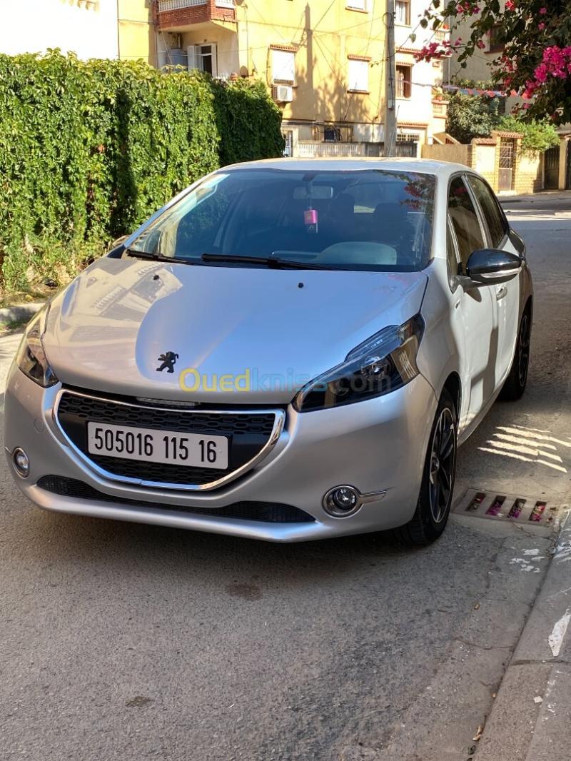 Peugeot 208 2015 Style 4