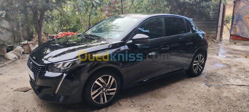 Peugeot 208 2022 Allure 12
