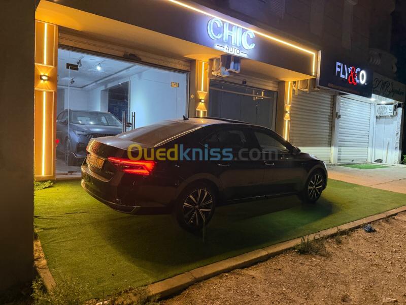 Skoda Superb Pro  2025 330 TSI DSG Luxury Edition  2