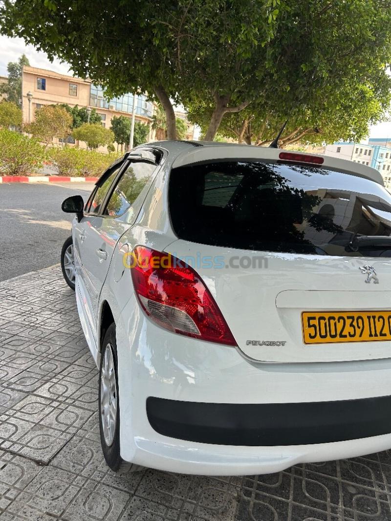Peugeot 207 2012 New Active 7