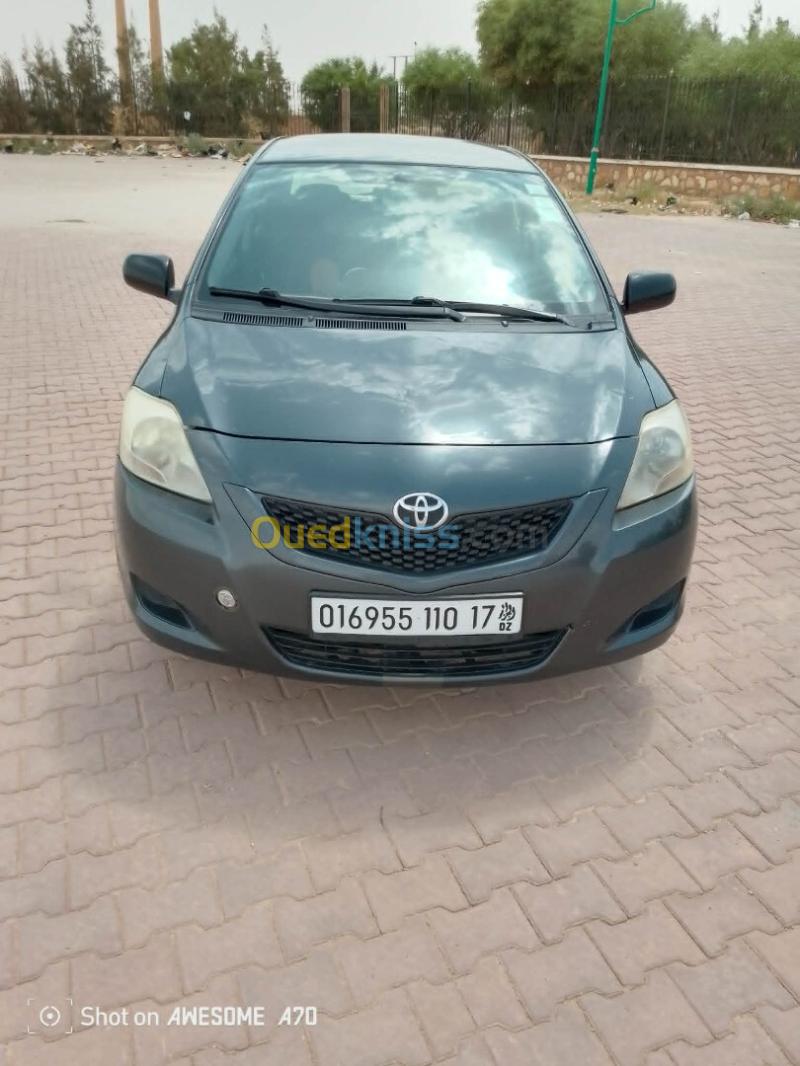 Toyota Auris 2010 سيدان 9