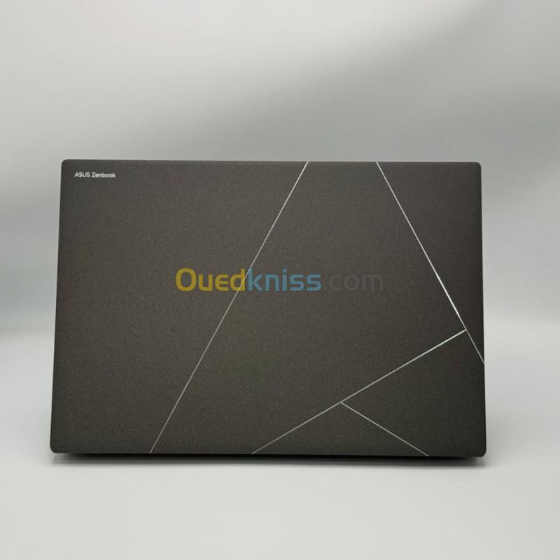 ASUS ZENBOOK S 14 OLED / Core Ultra 7 258V / 32Go LPDDR5X / 1To SSD NVMe 5