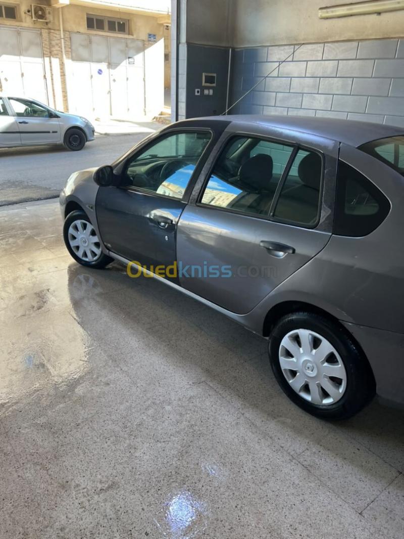Renault Symbol 2010 Expression 9