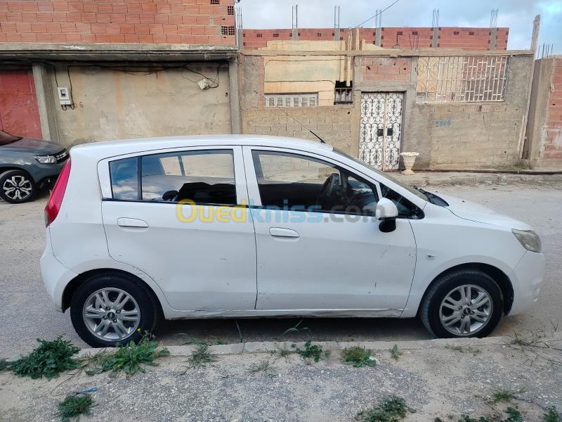Chevrolet Sail 5 portes 2012  5