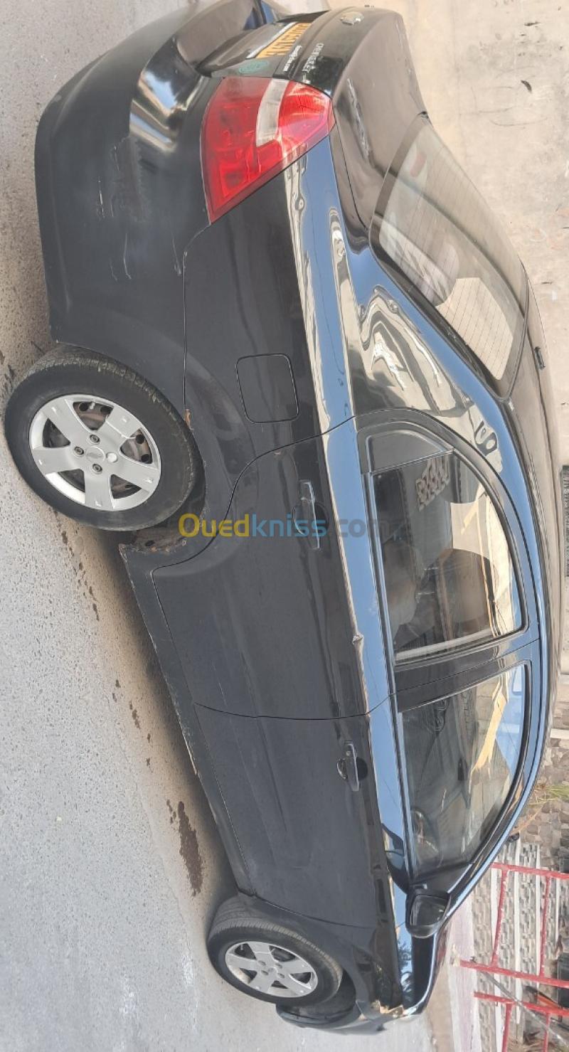 Chevrolet Aveo 4 portes 2009 LT 5