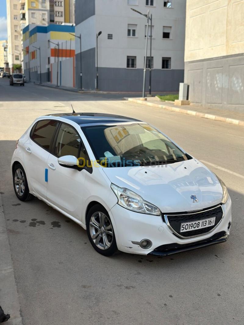 Peugeot 208 2013 Allure 6