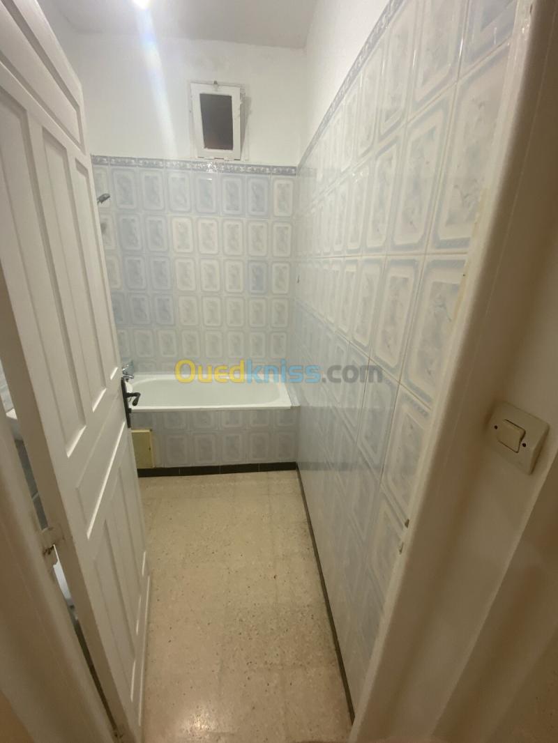 Location Appartement Niveau de villa F3 Alger Birkhadem 4