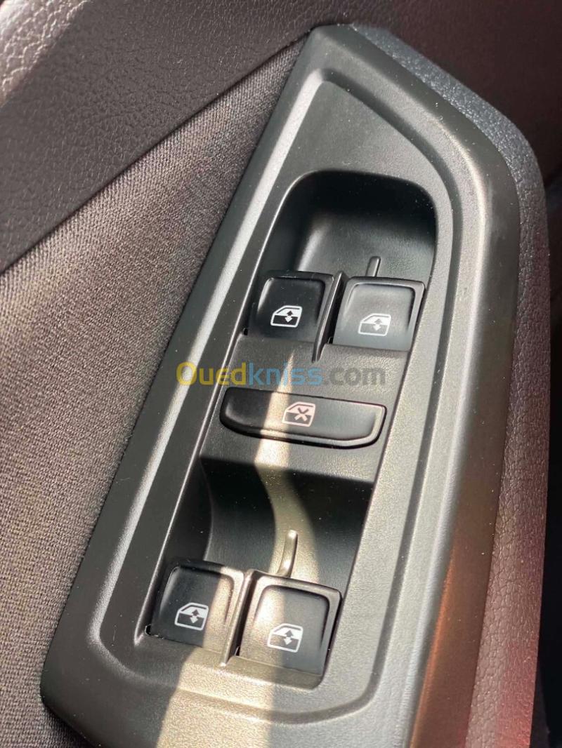 Volkswagen Bora 2024 1.5 mpi 18