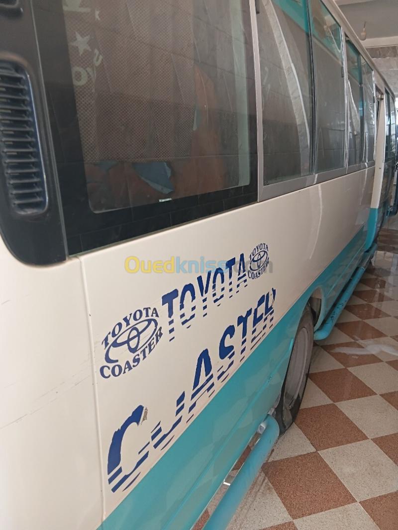 Toyota Coaster 2011 4