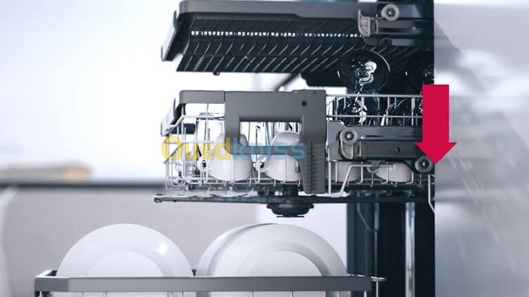 LG DBC425TS  Lave-Vaisselle Encastrable QuadWash 14 Couverts TrueSteam Inverter Direct Drive 10