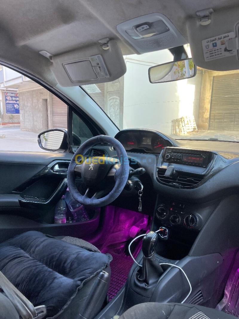 Peugeot 208 2013 Access 14