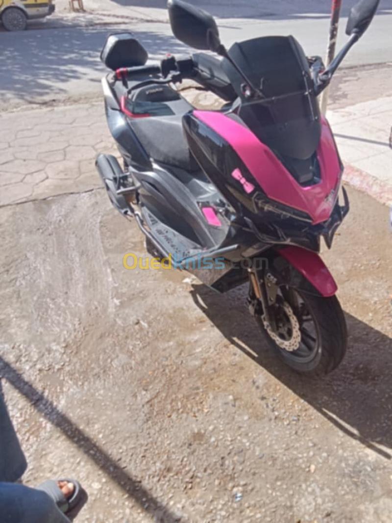 Vmax دراجة نارية 2026