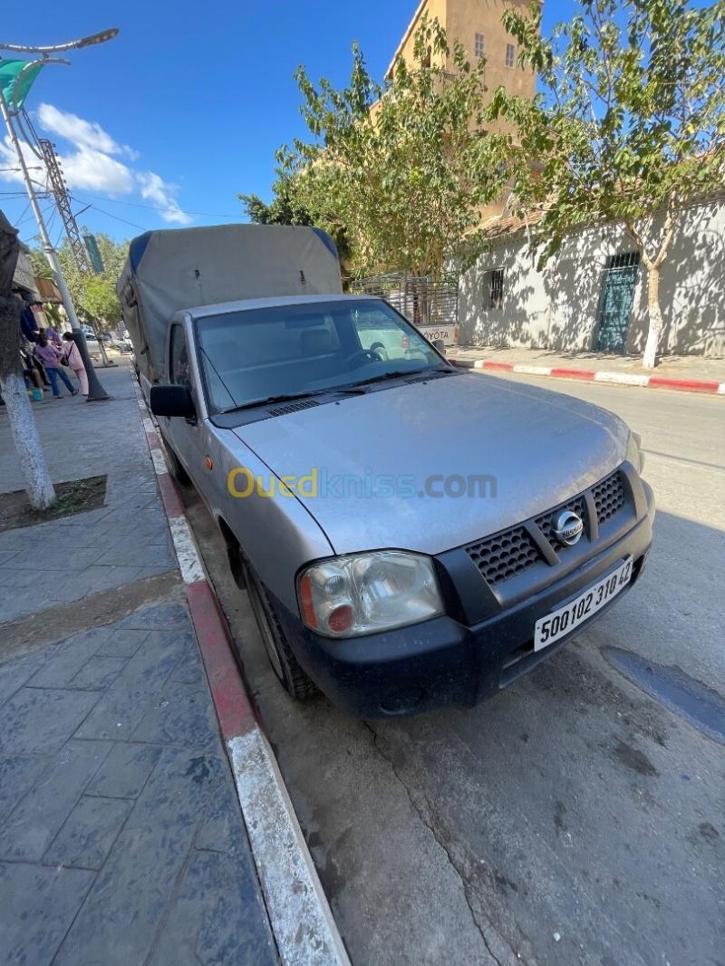 Nissan Pickup 2010 Pickup