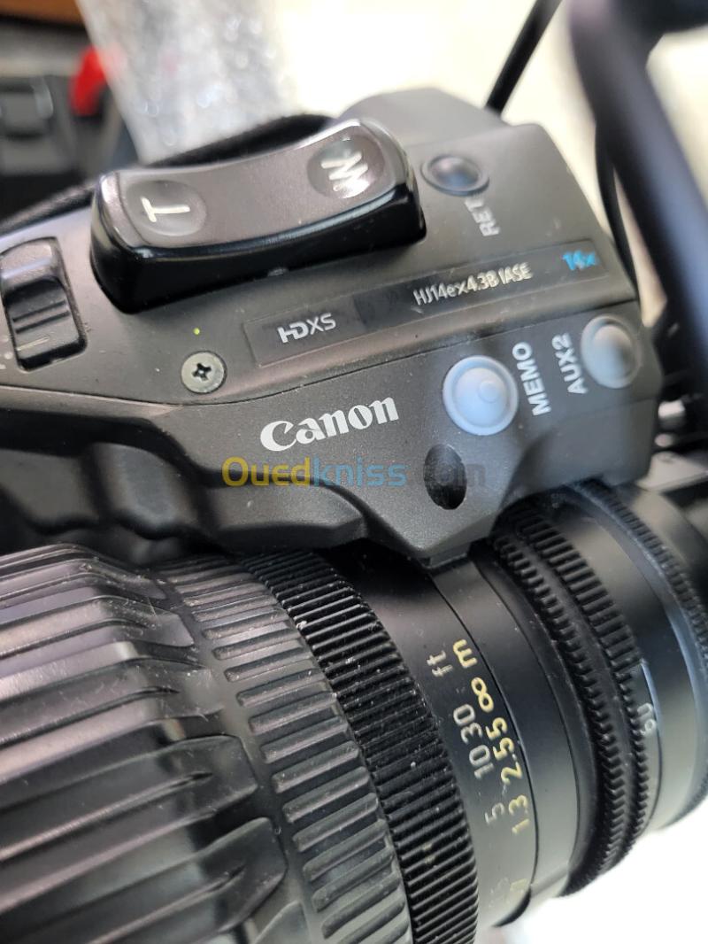 Sony PDW-850 caméra d'épaule professionnel | XDCAM Full HD 422 3CMOS 2/3" + HDVF-200 conçue pour la production vidéo de haute qualité + OBJECTIF CANON HJ 14e x 4.3B IASE 4