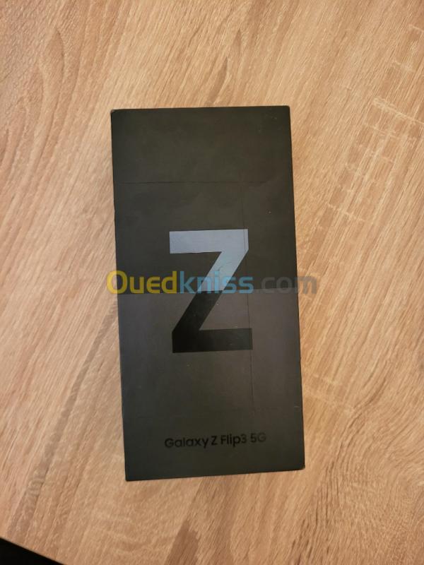  Samsung Galaxy Z Flip 5G