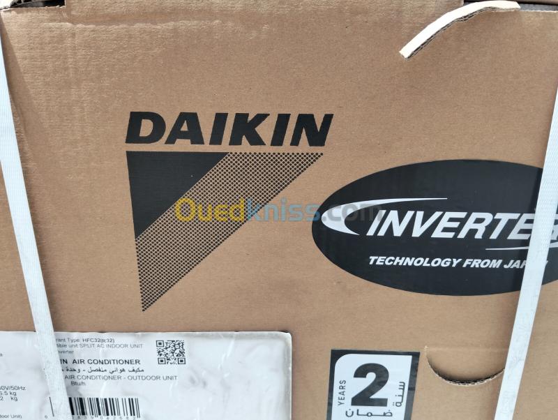 CLIMATISEUR DAIKIN 12000 BTU INVERTER TROPICAL 2