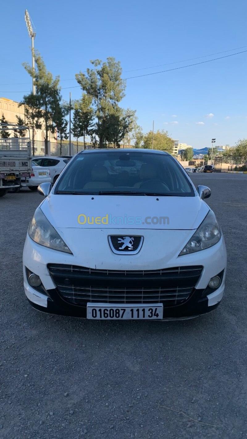 Peugeot 207 2011  8