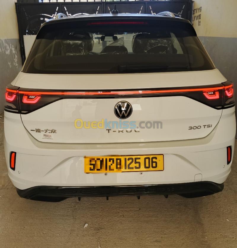 Volkswagen T-Roc 2025 R 2
