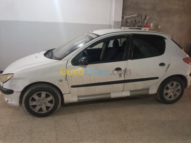 Peugeot 206 2002  4