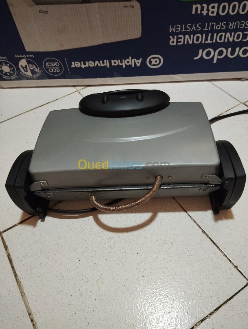 Panineuse 1800 W  5
