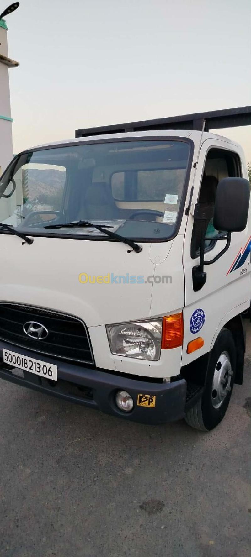 Hyundai HD65 2013 2