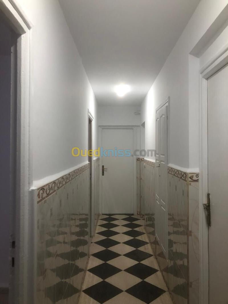 Location Appartement F4 Alger Said hamdine 9