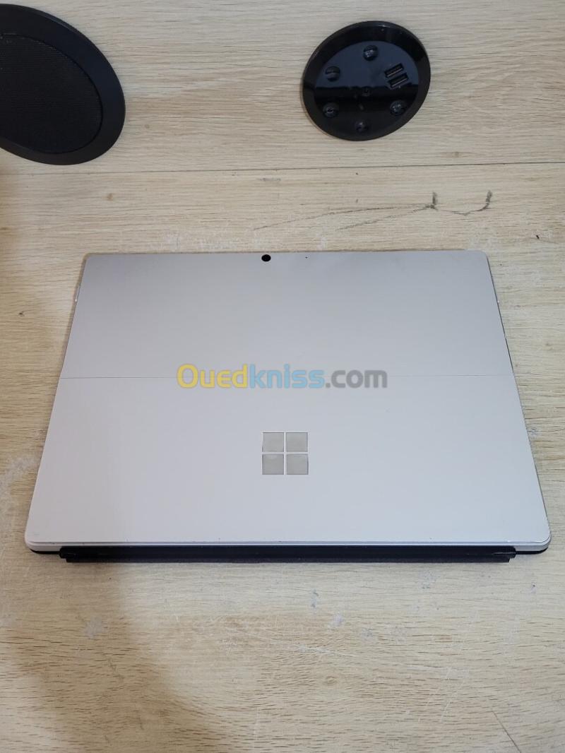 MICROSOFT SURFACE Pro 8 TACTILE - INTEL 11EME GEN i5-1145G7 - 16GB RAM - 256GB SSD - QHD 2880 x 1920 27