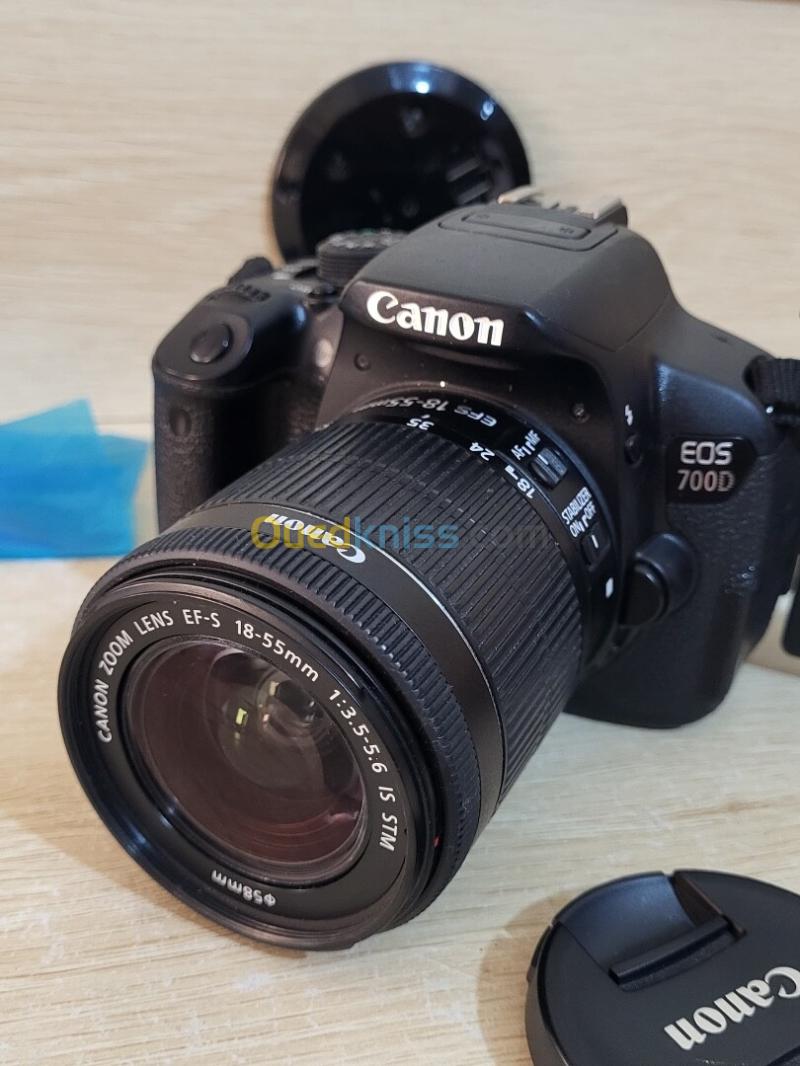Canon EOS 700D Appareil photo Reflex SLR 18 MP CMOS 5184 x 3456 pixels + Objectif Canon EF-S 18-55mm f/3.5-5.6 IS STM f/3.5-5.6 13