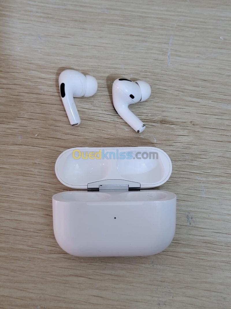 AirPods Pro avec Boitier de Charge MagSafe USB-C 2