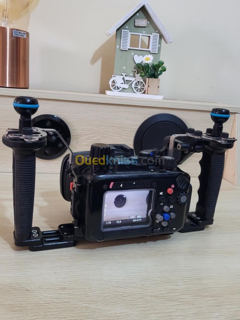 Caisson Sous-marin étanche Nauticam RX100 VII / 7 pack pro + Sony RX100 VII vidéos UHD 4K 30/24 36
