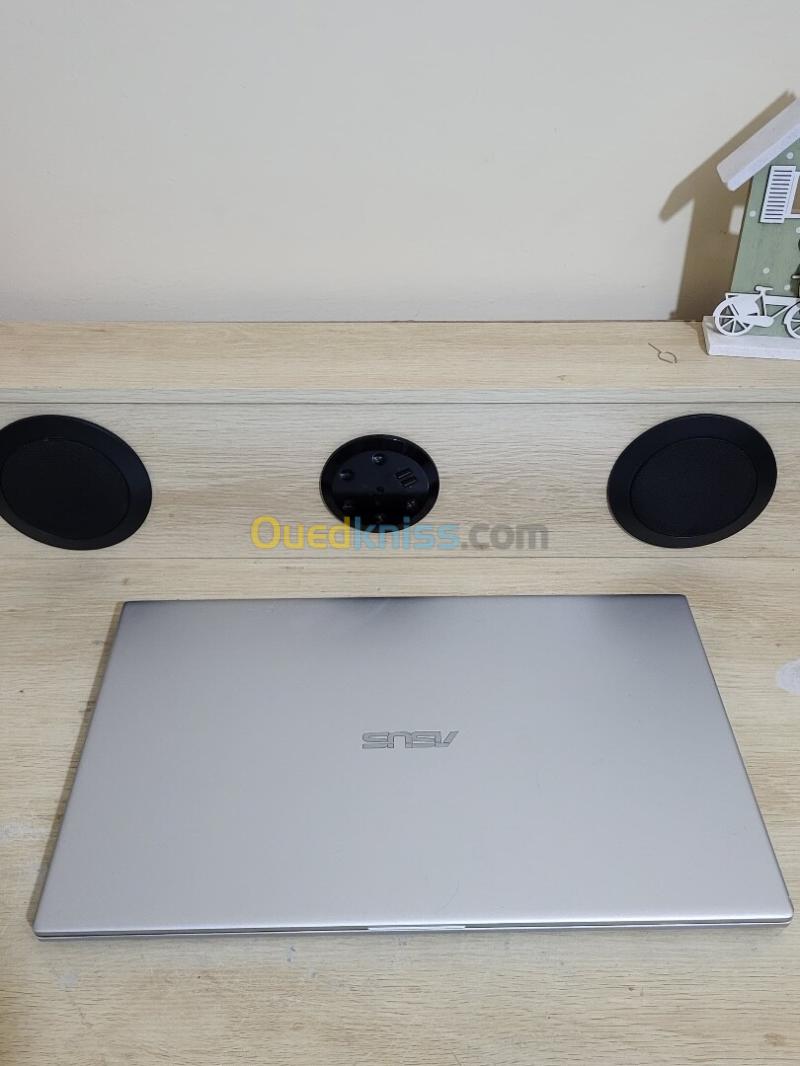 ASUS VivoBook X712F | INTEL CORE i7 8565U | 8GB RAM | 1TB NVMe SSD | INTEL UHD GRAPHICS 35