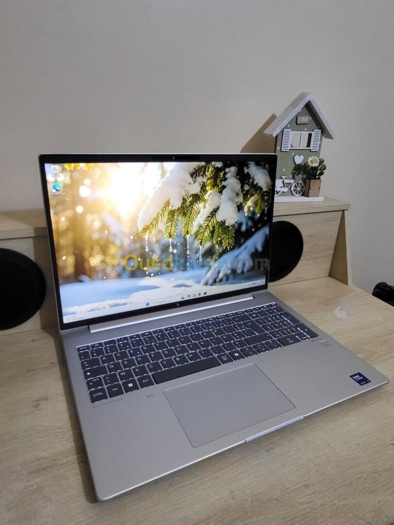 HP EliteBook 660 G11 16'' NoteBook AI PC | INTEL CORE Ultra 5 135U | 32GB RAM | 512 NVMe | INTEL GRAPHICS