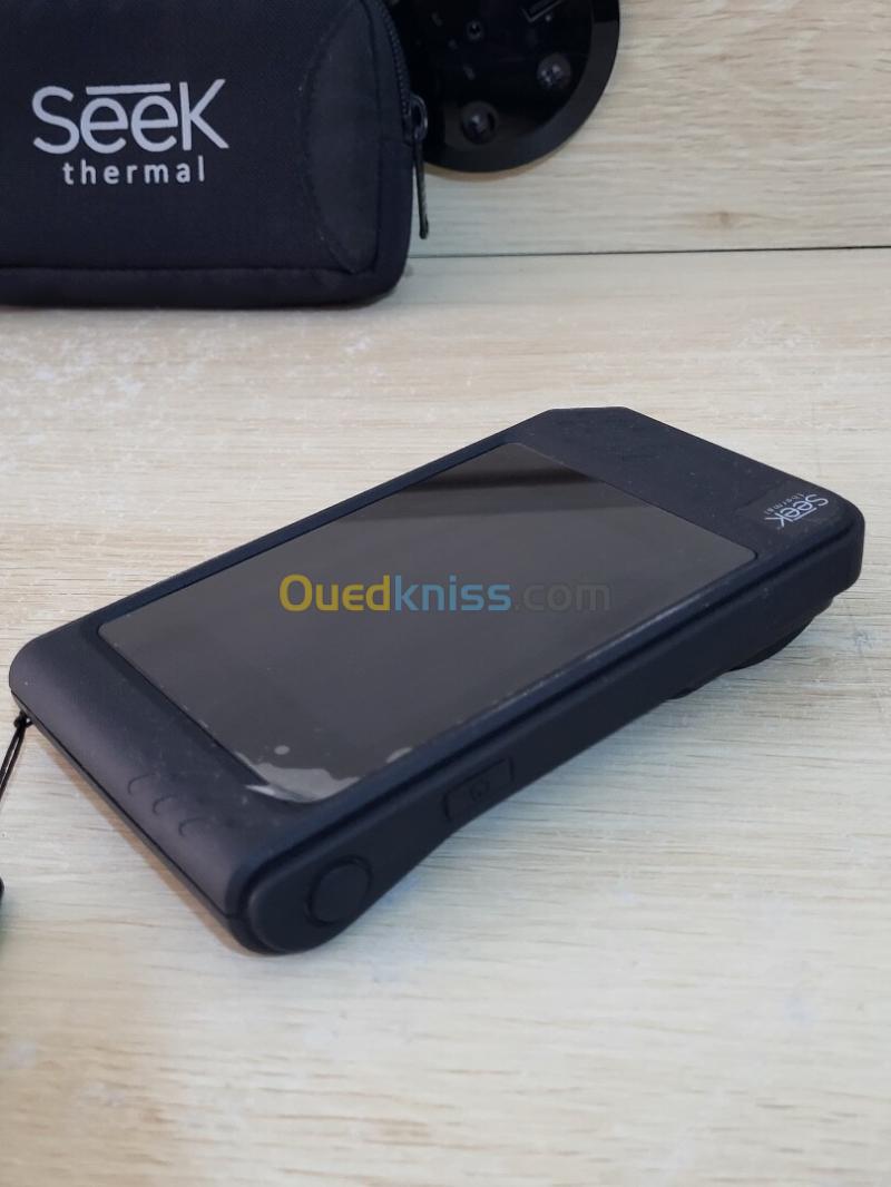 Seek Thermal Shot Thermocaméra de Poche Professionnelle avec capteur 206 x 156 Points - Wi-Fi 10