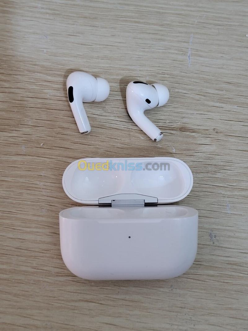 AirPods Pro avec Boitier de Charge MagSafe USB-C 3