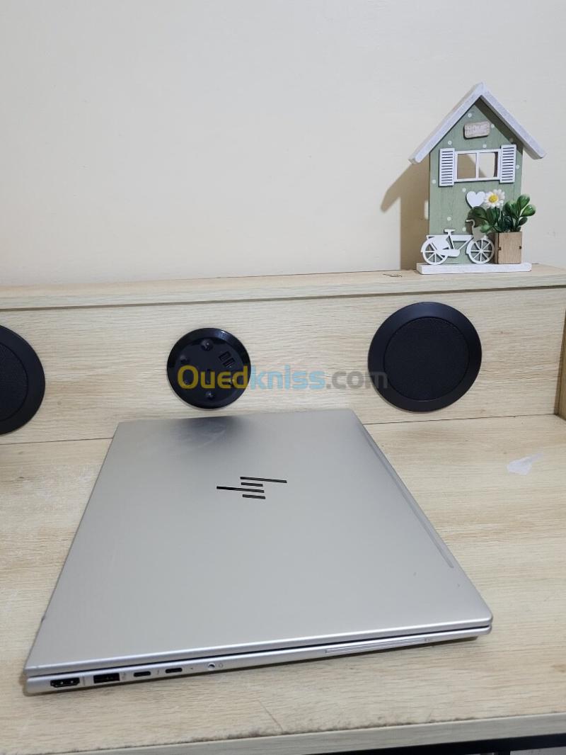 HP EliteBook 660 G11 16'' NoteBook AI PC | INTEL CORE Ultra 5 135U | 32GB RAM | 512 NVMe | INTEL GRAPHICS 22