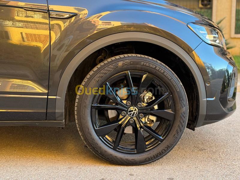 Volkswagen T-Roc 2025 R-line black black 8