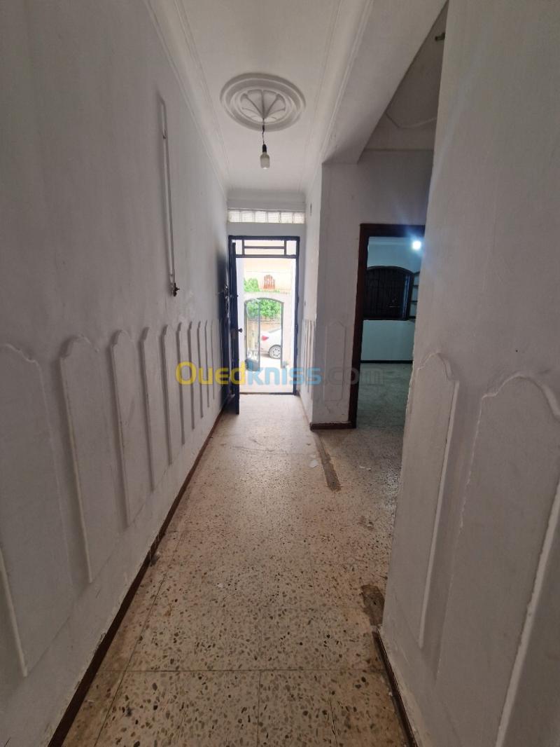 Location Appartement Niveau de villa F3 Alger Kouba 3