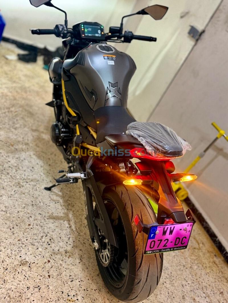 Kawazaki Z900 2026 4